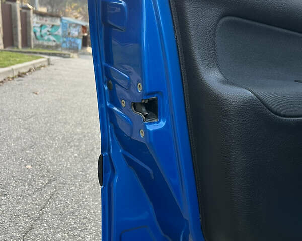 Синий Пежо 206, объемом двигателя 1.4 л и пробегом 133 тыс. км за 5500 $, фото 68 на Automoto.ua