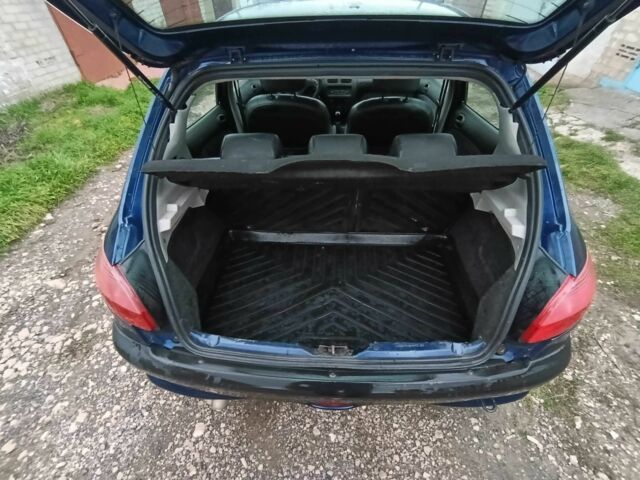 Синий Пежо 206, объемом двигателя 2 л и пробегом 269 тыс. км за 2450 $, фото 9 на Automoto.ua