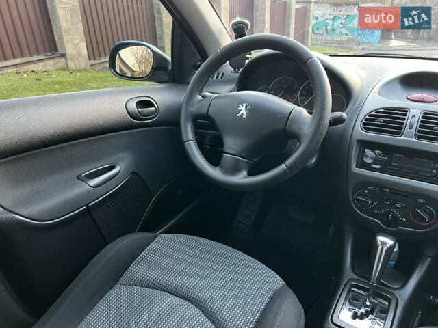Синий Пежо 206, объемом двигателя 1.4 л и пробегом 133 тыс. км за 5500 $, фото 45 на Automoto.ua