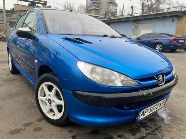 Синій Пежо 206, об'ємом двигуна 1.4 л та пробігом 185 тис. км за 3200 $, фото 2 на Automoto.ua