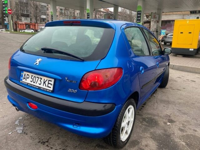 Синій Пежо 206, об'ємом двигуна 1.4 л та пробігом 185 тис. км за 3200 $, фото 3 на Automoto.ua