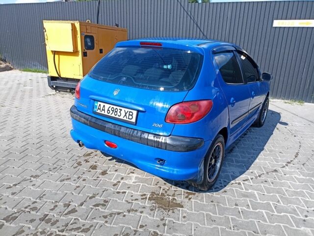 Синій Пежо 206, об'ємом двигуна 1.1 л та пробігом 203 тис. км за 2399 $, фото 3 на Automoto.ua