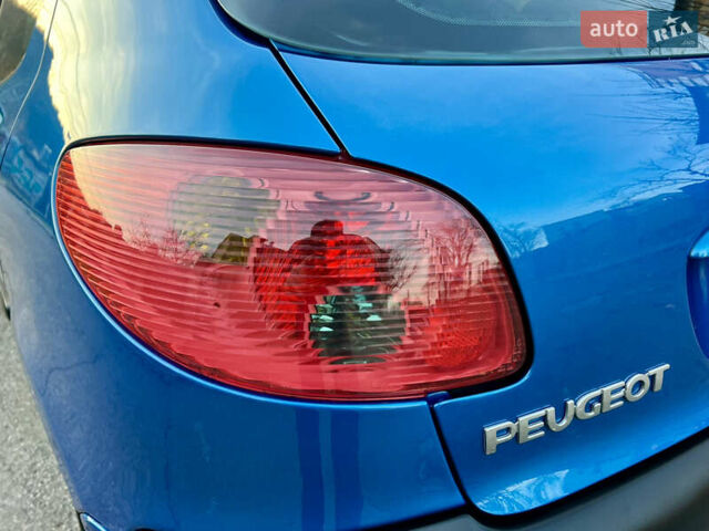 Синий Пежо 206, объемом двигателя 1.4 л и пробегом 133 тыс. км за 5500 $, фото 17 на Automoto.ua