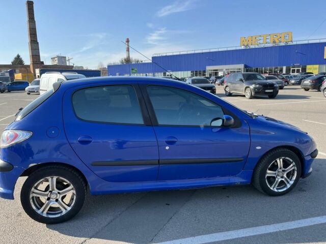 Синий Пежо 206, объемом двигателя 1.4 л и пробегом 231 тыс. км за 2500 $, фото 5 на Automoto.ua