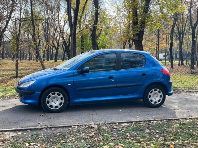 Синий Пежо 206, объемом двигателя 1.4 л и пробегом 3 тыс. км за 5700 $, фото 5 на Automoto.ua