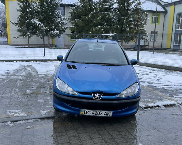 Синий Пежо 206, объемом двигателя 1.4 л и пробегом 242 тыс. км за 1999 $, фото 4 на Automoto.ua