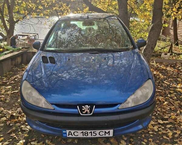 Синій Пежо 206, об'ємом двигуна 1.36 л та пробігом 195 тис. км за 2800 $, фото 4 на Automoto.ua