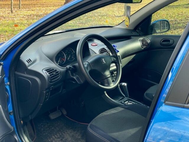 Синий Пежо 206, объемом двигателя 1.4 л и пробегом 3 тыс. км за 5700 $, фото 8 на Automoto.ua