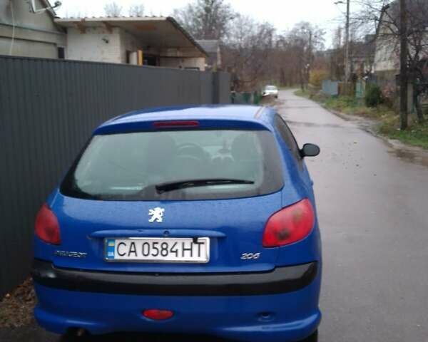 Синій Пежо 206, об'ємом двигуна 1.1 л та пробігом 257 тис. км за 2400 $, фото 4 на Automoto.ua