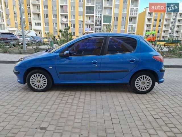 Синій Пежо 206, об'ємом двигуна 1.36 л та пробігом 226 тис. км за 3000 $, фото 8 на Automoto.ua