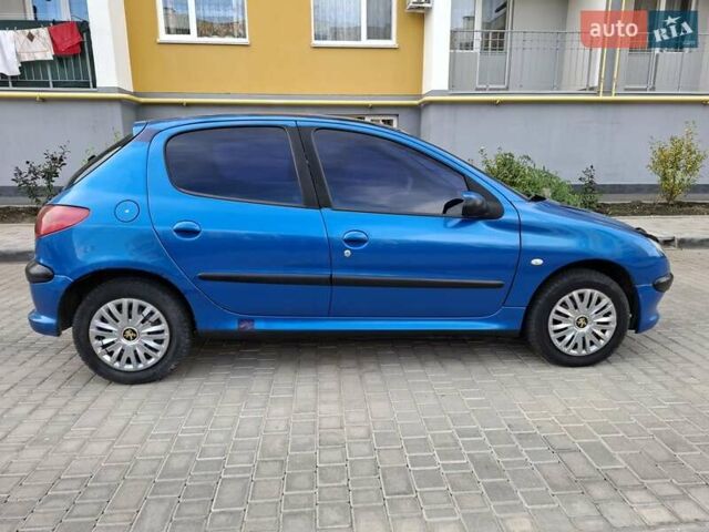 Синій Пежо 206, об'ємом двигуна 1.36 л та пробігом 226 тис. км за 3000 $, фото 7 на Automoto.ua