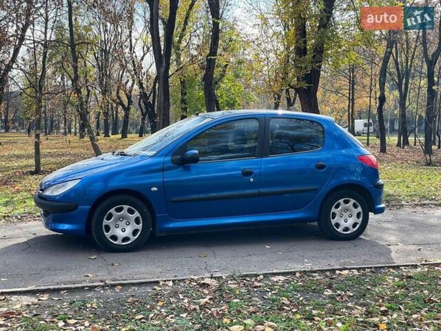 Синий Пежо 206, объемом двигателя 1.4 л и пробегом 71 тыс. км за 5100 $, фото 9 на Automoto.ua