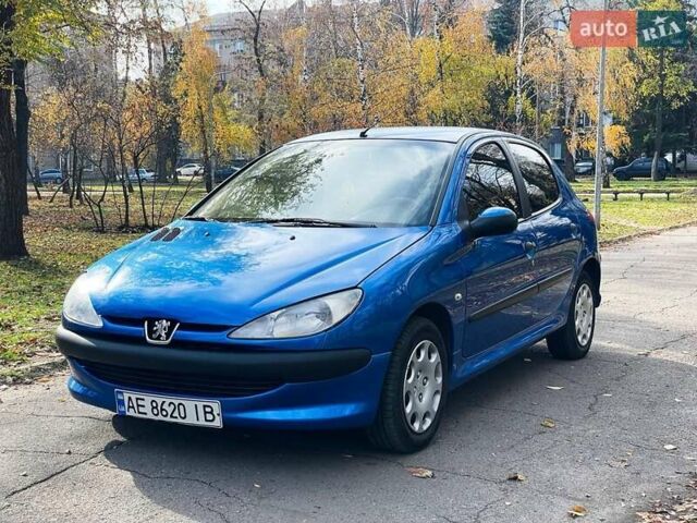 Синий Пежо 206, объемом двигателя 1.4 л и пробегом 71 тыс. км за 5100 $, фото 2 на Automoto.ua