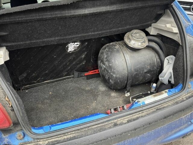 Синий Пежо 206, объемом двигателя 1.4 л и пробегом 197 тыс. км за 2200 $, фото 6 на Automoto.ua