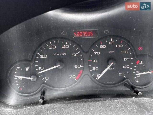 Синий Пежо 206, объемом двигателя 1.4 л и пробегом 247 тыс. км за 3450 $, фото 16 на Automoto.ua