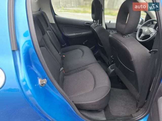 Синий Пежо 206, объемом двигателя 1.36 л и пробегом 153 тыс. км за 4400 $, фото 5 на Automoto.ua