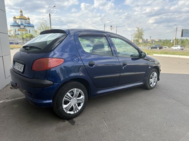 Синій Пежо 206, об'ємом двигуна 1.4 л та пробігом 200 тис. км за 3450 $, фото 6 на Automoto.ua