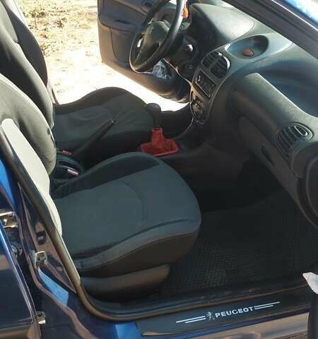 Синій Пежо 206, об'ємом двигуна 1.4 л та пробігом 280 тис. км за 2999 $, фото 20 на Automoto.ua