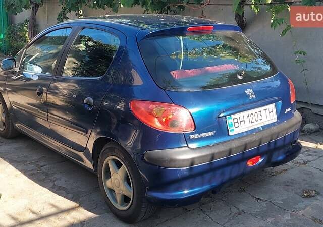 Синій Пежо 206, об'ємом двигуна 1.4 л та пробігом 280 тис. км за 2999 $, фото 4 на Automoto.ua