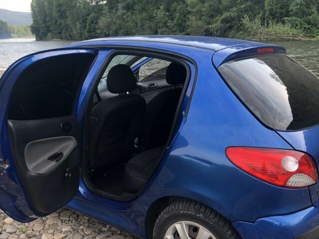 Синий Пежо 206, объемом двигателя 1.4 л и пробегом 2 тыс. км за 3999 $, фото 3 на Automoto.ua
