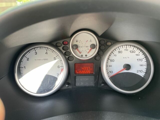 Синий Пежо 206, объемом двигателя 1.1 л и пробегом 159 тыс. км за 4400 $, фото 6 на Automoto.ua