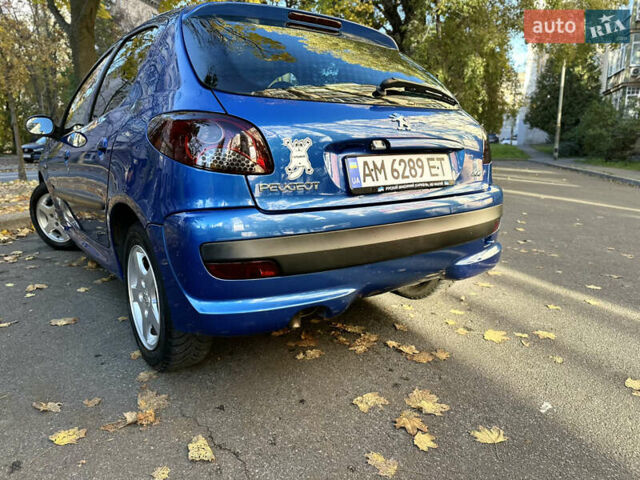 Синій Пежо 206, об'ємом двигуна 1.12 л та пробігом 178 тис. км за 4400 $, фото 8 на Automoto.ua