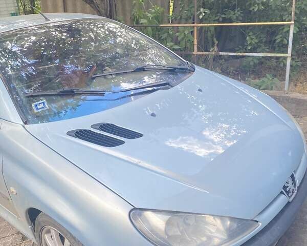 Синий Пежо 206, объемом двигателя 1.6 л и пробегом 277 тыс. км за 1800 $, фото 2 на Automoto.ua