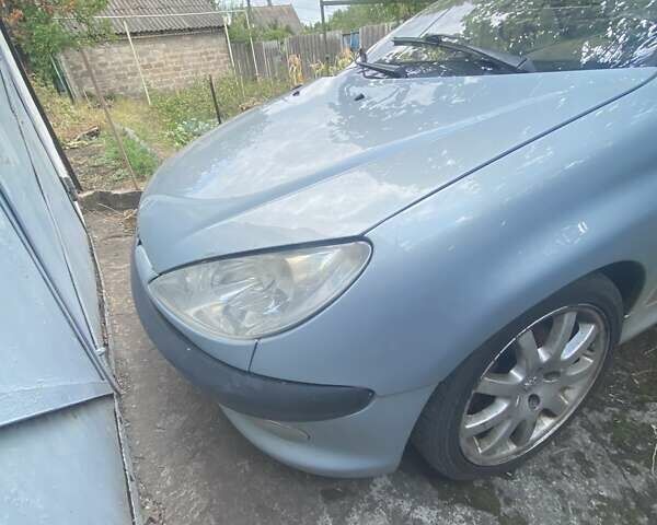 Синий Пежо 206, объемом двигателя 1.6 л и пробегом 277 тыс. км за 1800 $, фото 7 на Automoto.ua