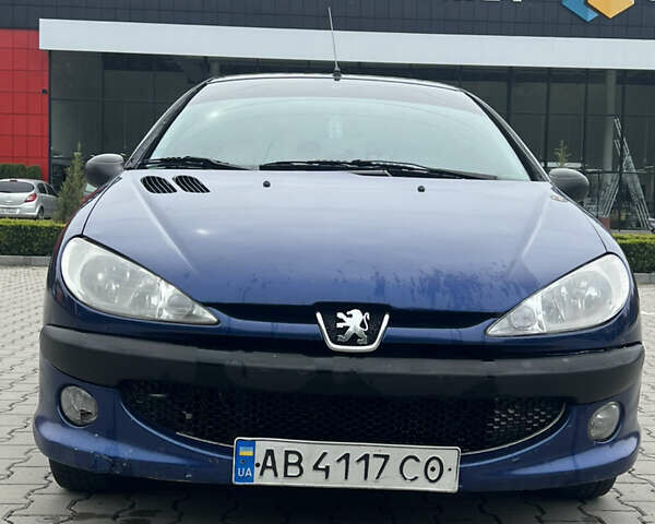 Синий Пежо 206, объемом двигателя 1.36 л и пробегом 253 тыс. км за 2100 $, фото 2 на Automoto.ua