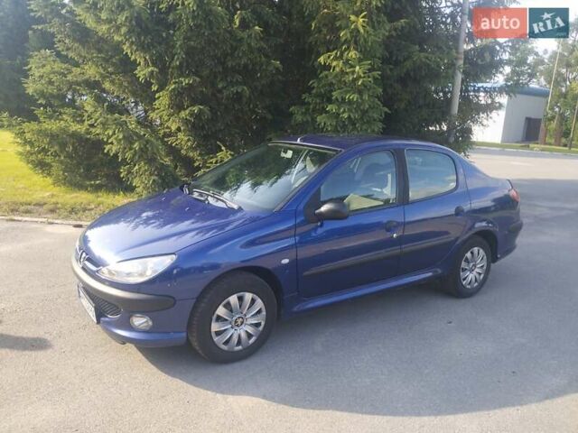 Синій Пежо 206, об'ємом двигуна 1.36 л та пробігом 142 тис. км за 3600 $, фото 7 на Automoto.ua