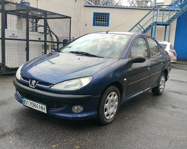 Синий Пежо 206, объемом двигателя 1.36 л и пробегом 184 тыс. км за 3000 $, фото 1 на Automoto.ua