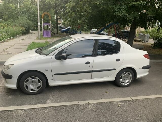 Синий Пежо 206, объемом двигателя 1.6 л и пробегом 158 тыс. км за 3400 $, фото 1 на Automoto.ua