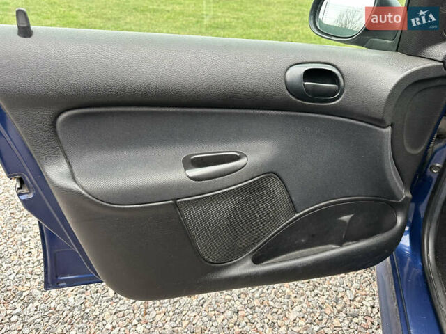 Синий Пежо 206, объемом двигателя 1.36 л и пробегом 217 тыс. км за 3150 $, фото 20 на Automoto.ua