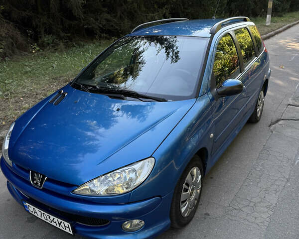 Синий Пежо 206, объемом двигателя 1.59 л и пробегом 200 тыс. км за 3700 $, фото 5 на Automoto.ua