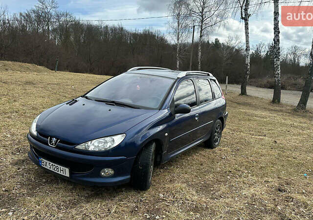 Синий Пежо 206, объемом двигателя 1.56 л и пробегом 198 тыс. км за 3400 $, фото 3 на Automoto.ua