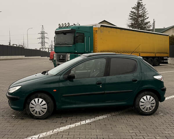 Зелений Пежо 206, об'ємом двигуна 1.4 л та пробігом 239 тис. км за 2300 $, фото 2 на Automoto.ua