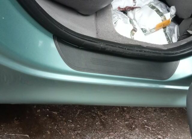 Зелений Пежо 206, об'ємом двигуна 0 л та пробігом 270 тис. км за 2800 $, фото 12 на Automoto.ua