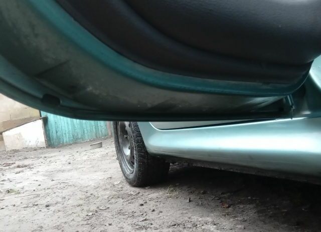 Зелений Пежо 206, об'ємом двигуна 0 л та пробігом 270 тис. км за 2800 $, фото 15 на Automoto.ua