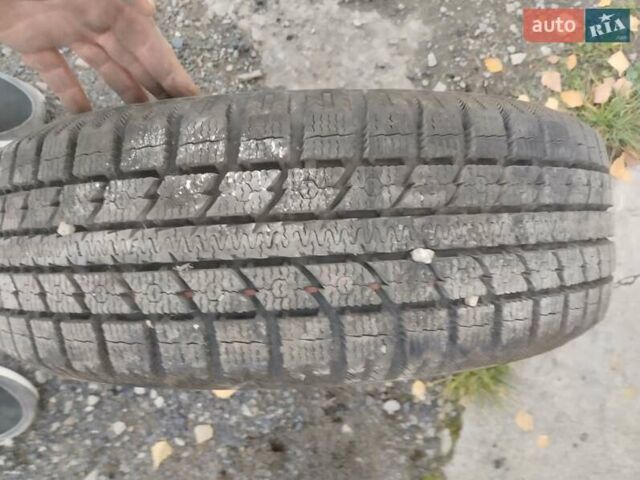 Зелений Пежо 206, об'ємом двигуна 1.36 л та пробігом 200 тис. км за 3300 $, фото 3 на Automoto.ua