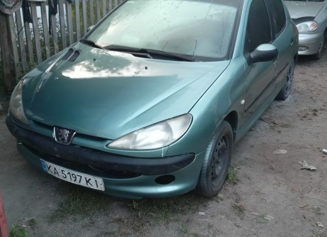 Зелений Пежо 206, об'ємом двигуна 0 л та пробігом 270 тис. км за 2800 $, фото 1 на Automoto.ua