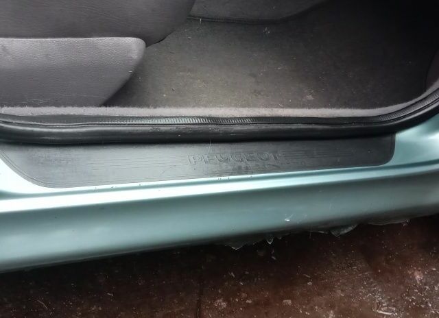 Зелений Пежо 206, об'ємом двигуна 0 л та пробігом 270 тис. км за 2800 $, фото 8 на Automoto.ua