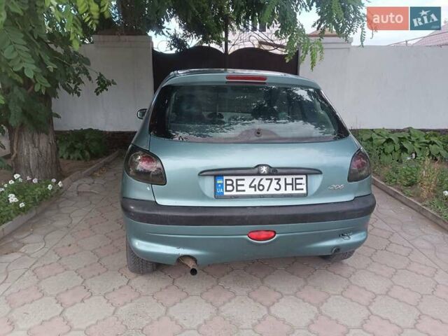 Зеленый Пежо 206, объемом двигателя 1.12 л и пробегом 280 тыс. км за 2800 $, фото 9 на Automoto.ua