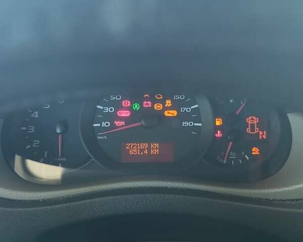 Зелений Пежо 206, об'ємом двигуна 1.36 л та пробігом 220 тис. км за 2900 $, фото 30 на Automoto.ua