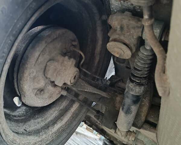 Зелений Пежо 206, об'ємом двигуна 1.36 л та пробігом 220 тис. км за 2900 $, фото 14 на Automoto.ua