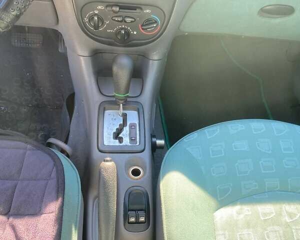 Зелений Пежо 206, об'ємом двигуна 1.36 л та пробігом 220 тис. км за 2900 $, фото 24 на Automoto.ua