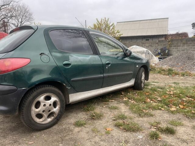 Зелений Пежо 206, об'ємом двигуна 1.4 л та пробігом 3 тис. км за 3700 $, фото 4 на Automoto.ua