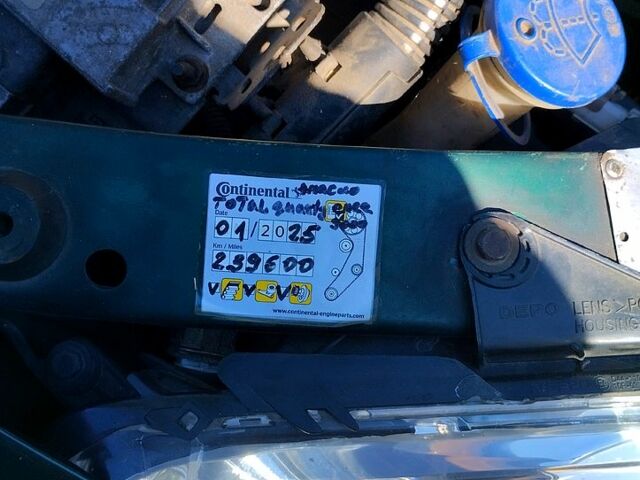 Зеленый Пежо 206, объемом двигателя 1.4 л и пробегом 243 тыс. км за 2750 $, фото 3 на Automoto.ua