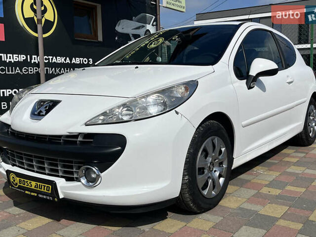 Белый Пежо 207, объемом двигателя 1.6 л и пробегом 187 тыс. км за 4700 $, фото 2 на Automoto.ua