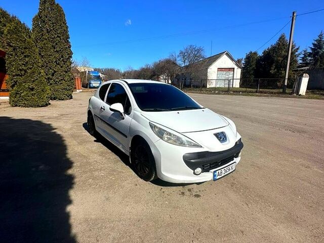 Белый Пежо 207, объемом двигателя 1.4 л и пробегом 0 тыс. км за 4100 $, фото 8 на Automoto.ua