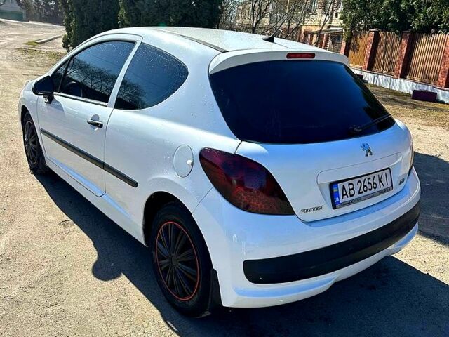 Белый Пежо 207, объемом двигателя 1.4 л и пробегом 0 тыс. км за 4100 $, фото 6 на Automoto.ua